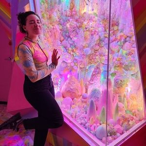 Meet your Posher, Omy